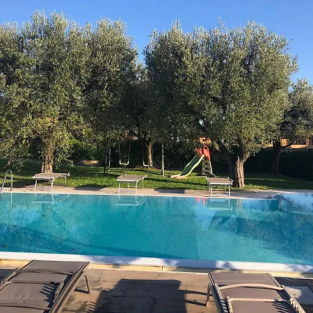 Elena In Nyaraló